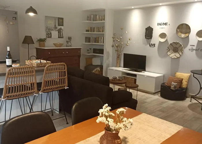 Charming garden apartment